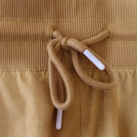 ZYIA High Waist Tan Shorts Relaxed Fit - Picture 9 of 11
